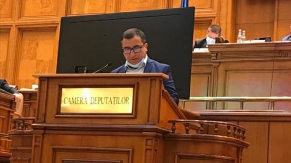 Noua Lege a Apiculturii, votată în Parlament! Țara de origine a mierii devine OBLIGATORIE pe etichetă!