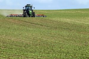 Daniel Constantin: Din 2015, subventiile la hectar vor fi date in functie de suprafata de teren agricol detinuta